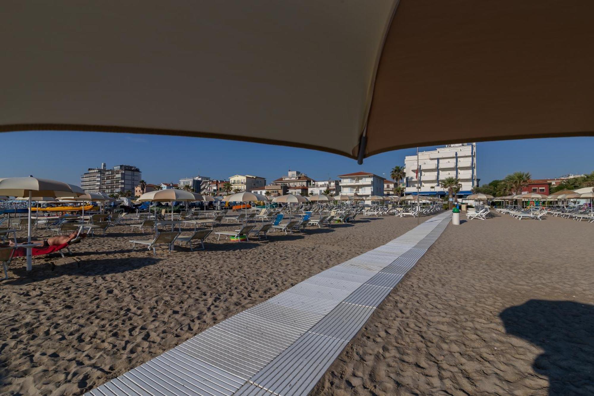 Sunrise Residence San Benedetto del Tronto Exterior foto
